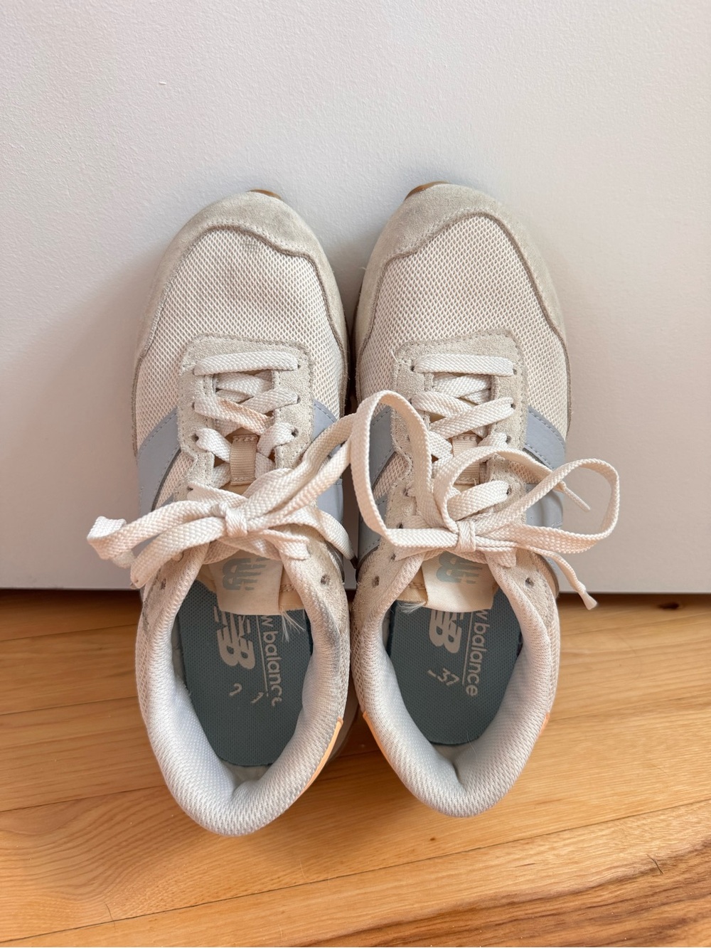 New Balance women’s 237 sneakers in Angora Light Mango - Picture 3 of 8